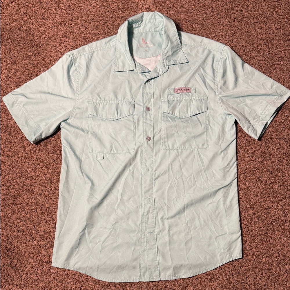 Field & Stream Light Blue Casual Button Down Shirt